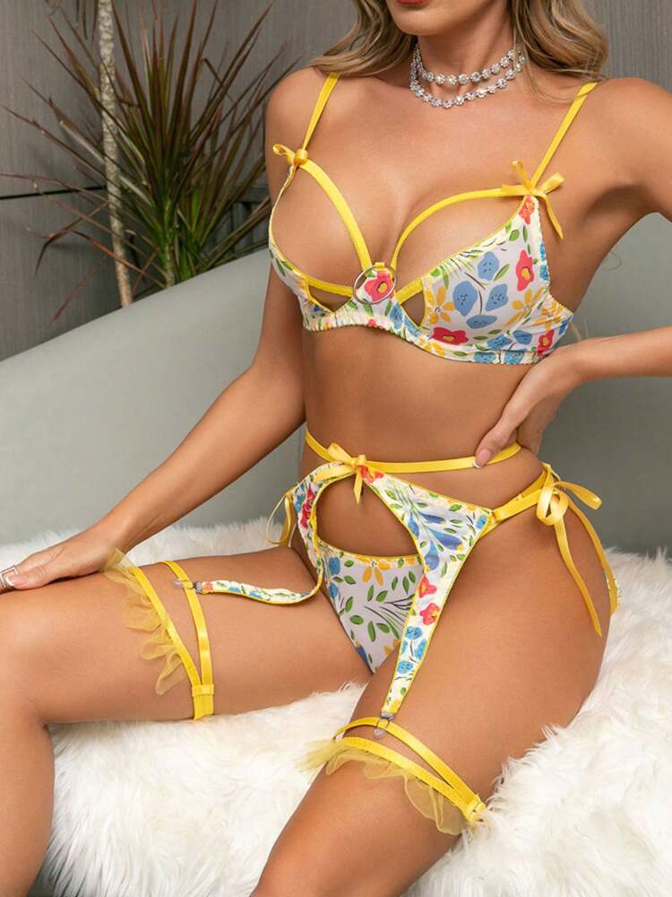 3PCS Embroidered Mesh Lingerie Set for Women – Sexy See-Through Bra, Garter Belt, and Matching Panty for Intimate or Elegant Occasions